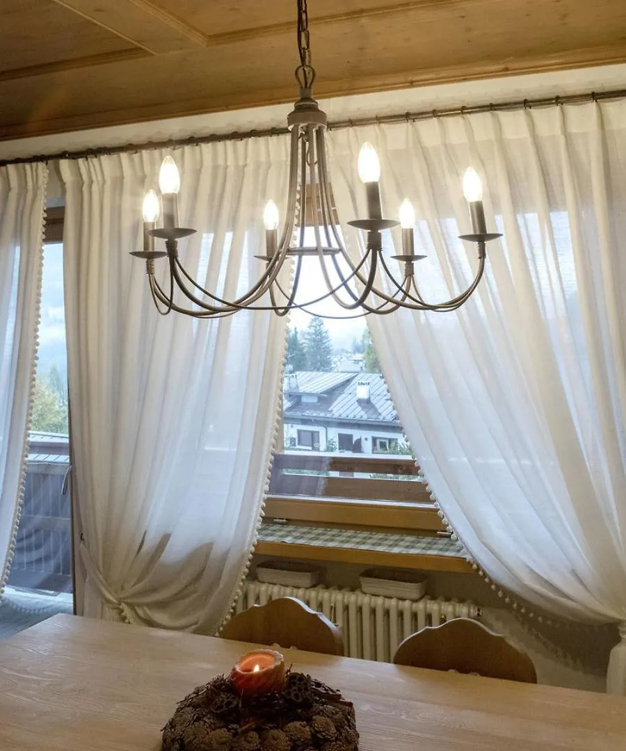 Aparthotel Ca' Del Sole San Vito di Cadore 0*,